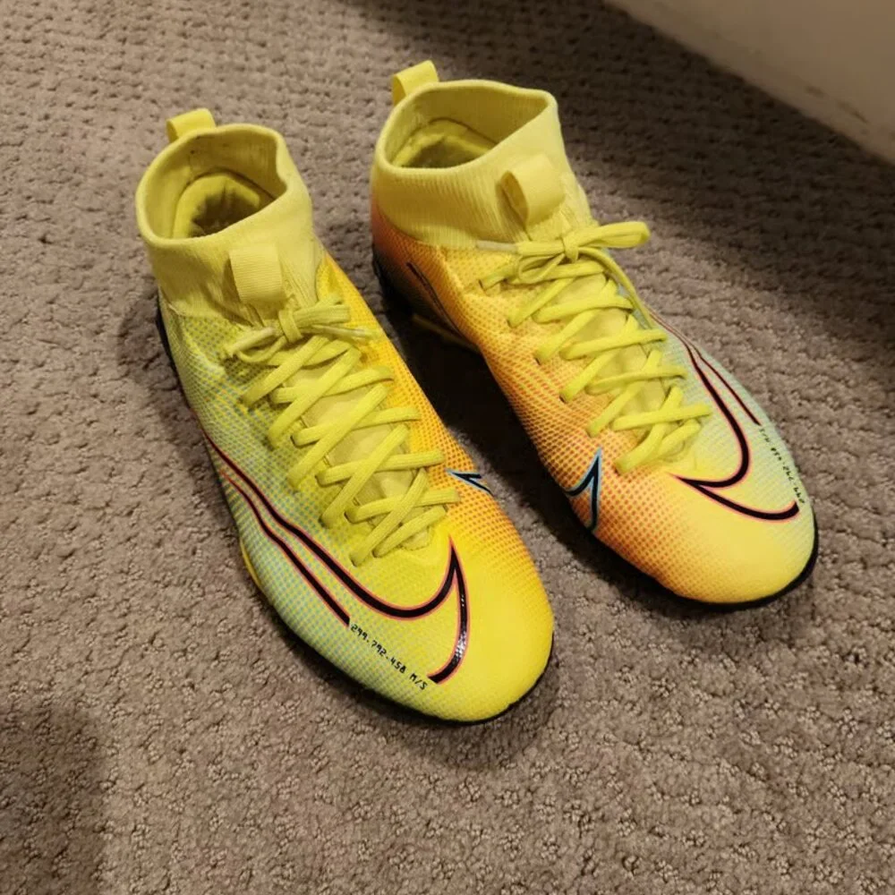 Nike Superfly 7 Club MDS FG/MG Jr Soccer cleat 5.5 Lemon Black/Black-Aurora Gree